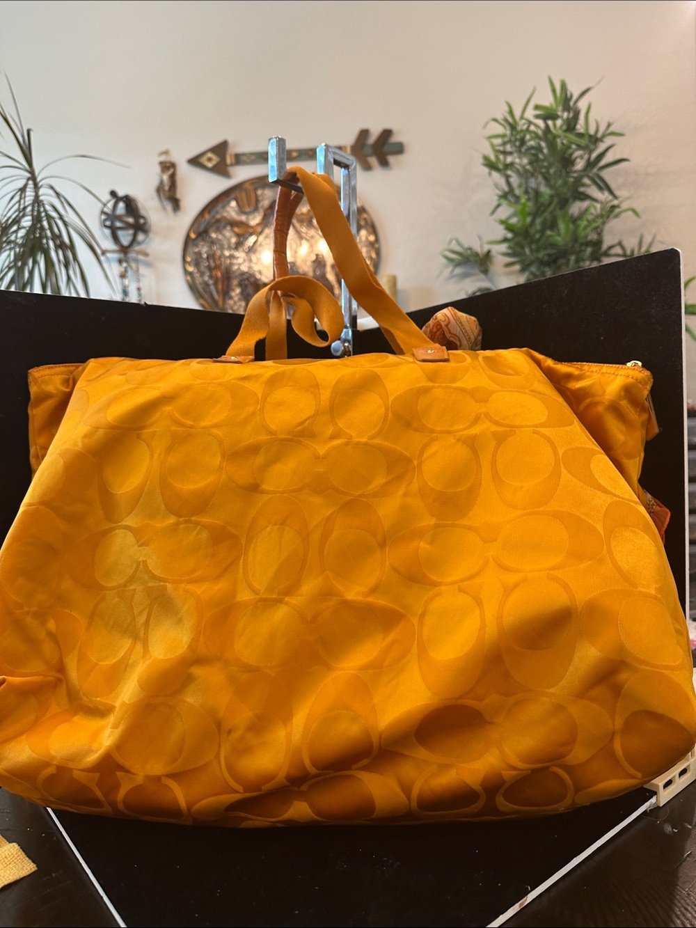 Coach #363 Getaway large packable Yellow Signature Tote with Matching Pouch - Picture 7 of 9